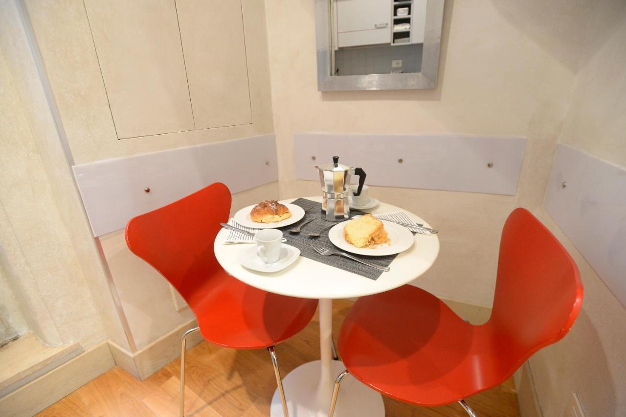 La Casa Degli Osti 1 - Piazza Navona Apartment Rome Bagian luar foto